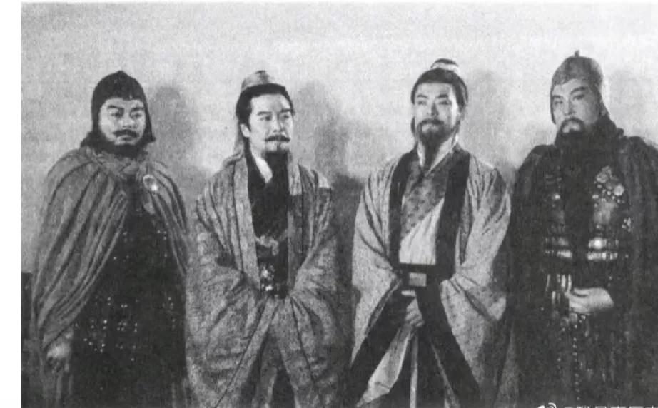 一念之差，错失了大红大紫的良机。

当年，诸葛亮的扮演者
本来已经敲定由濮存昕来