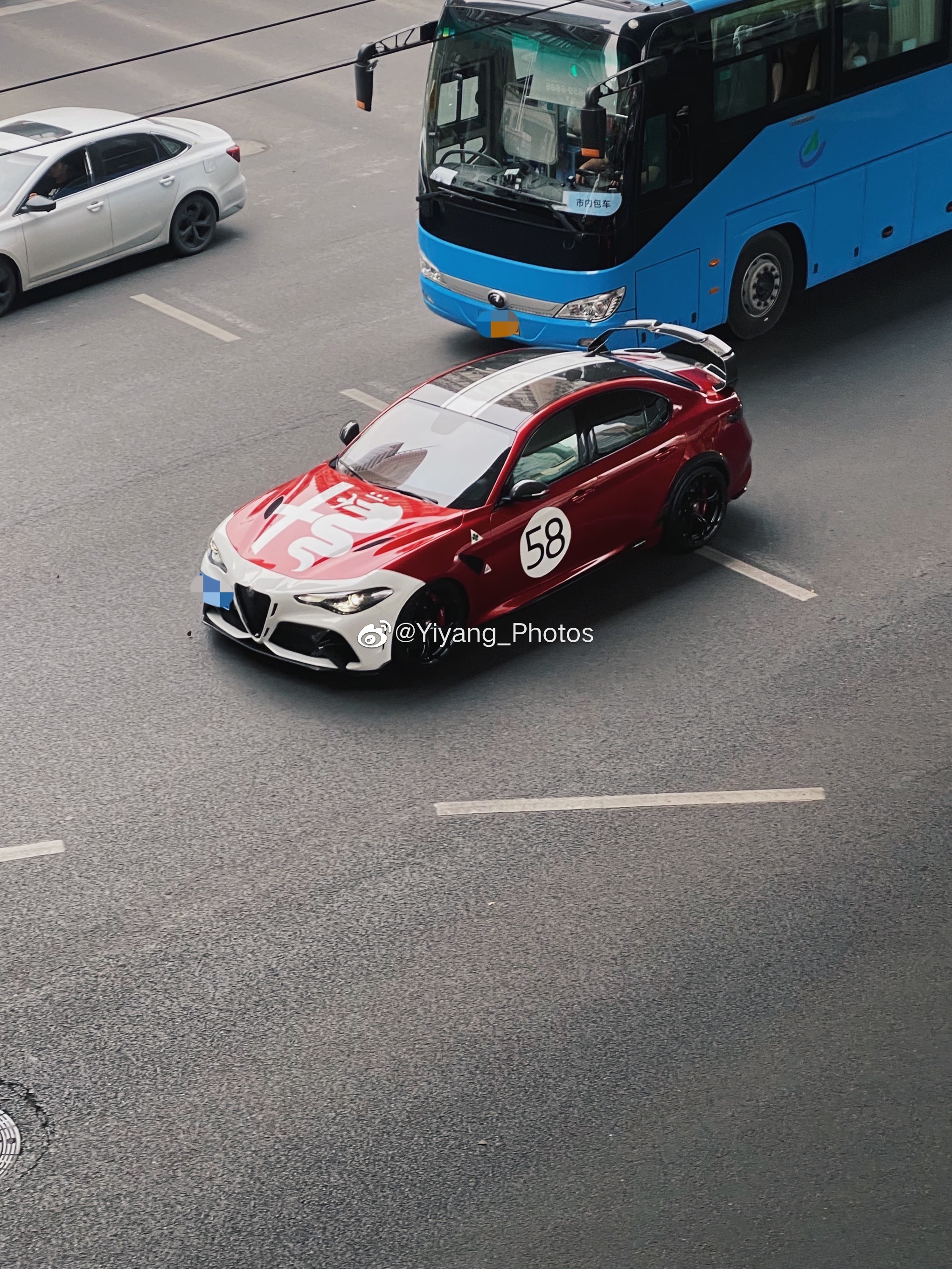 又到了最近遇到的一些车系列时间, 一些五颜六色的车  ​​​