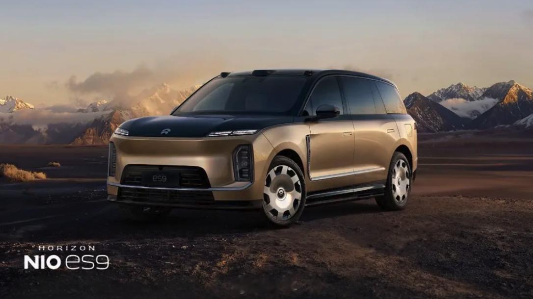 作为蔚来品牌在 2026 年的第一款全新车型，蔚来 ES9 选择对标 MPV，这