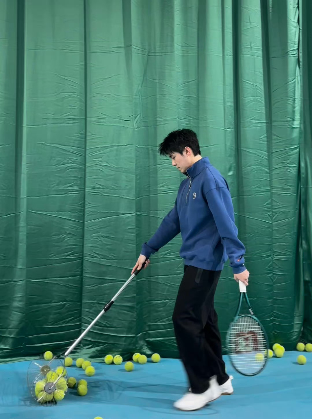 翟子路我一直看到你发捡球图 发打球图来看看！！ 