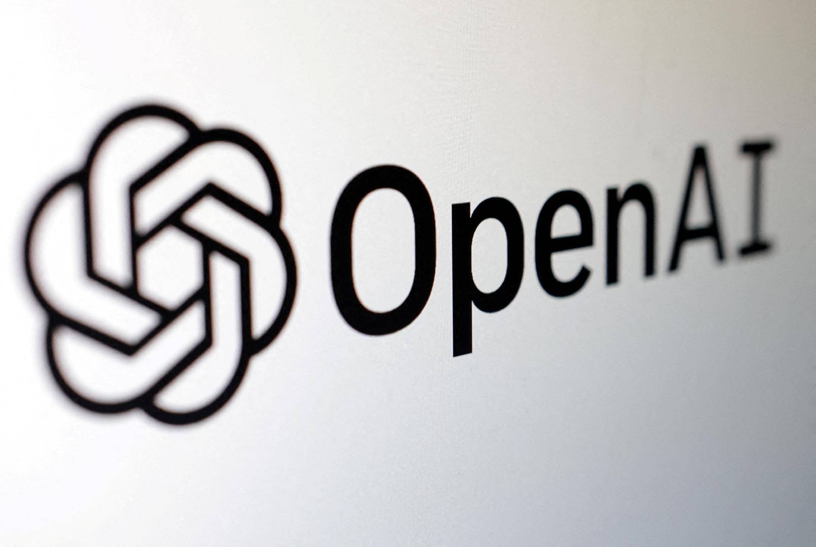 【OpenAI去年支出达340亿美元】据报道，OpenAI去年斥资340亿美元，