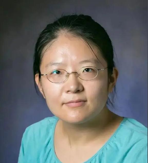 广州一女教授在985任教3年，每次课上都没几个人上课，最终因考核不过惨遭辞退，万