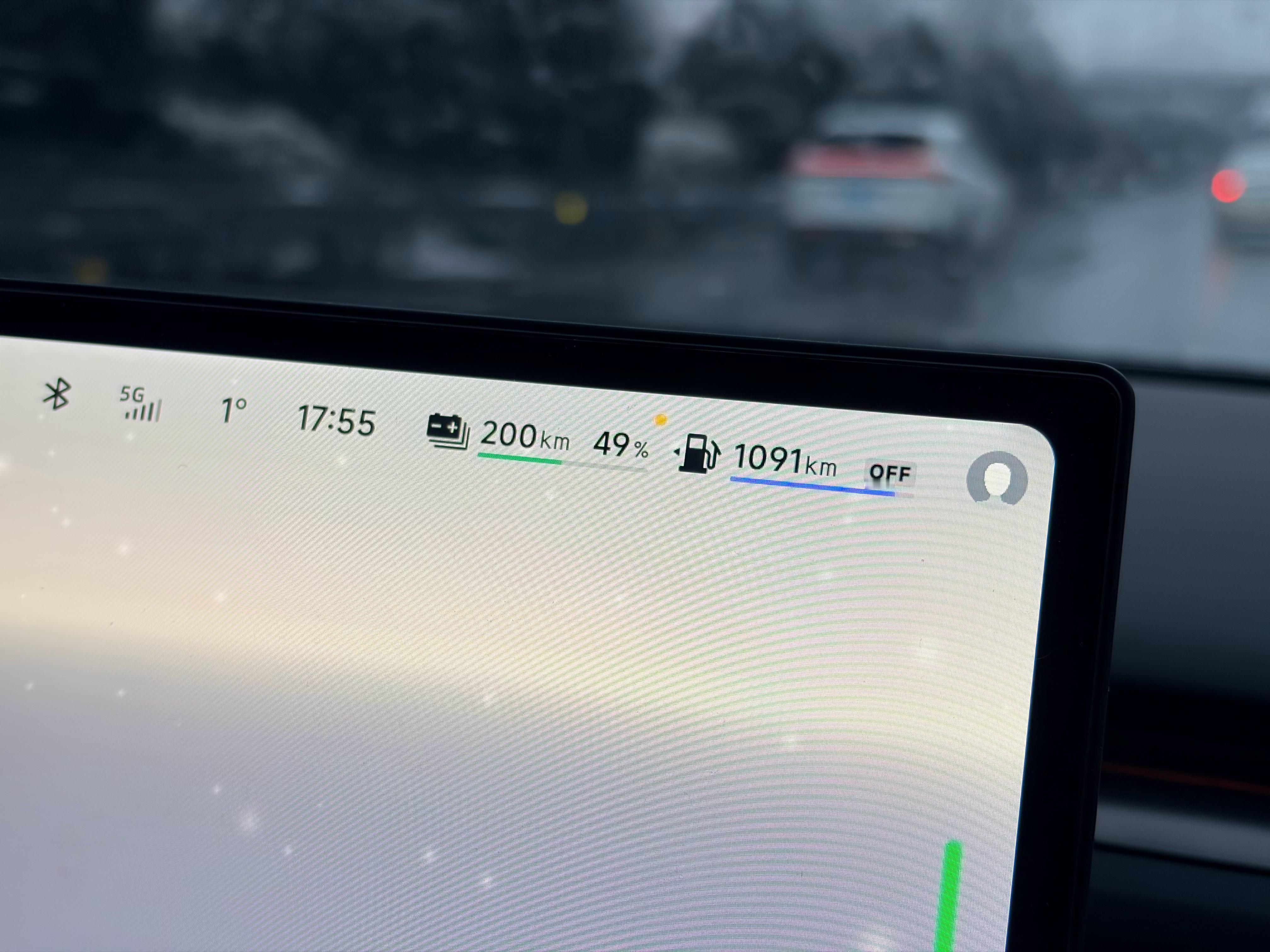 过年这段时间一直在开G7增程开着小鹏回家过年 一开始完全是当纯电车在开跑了一整天
