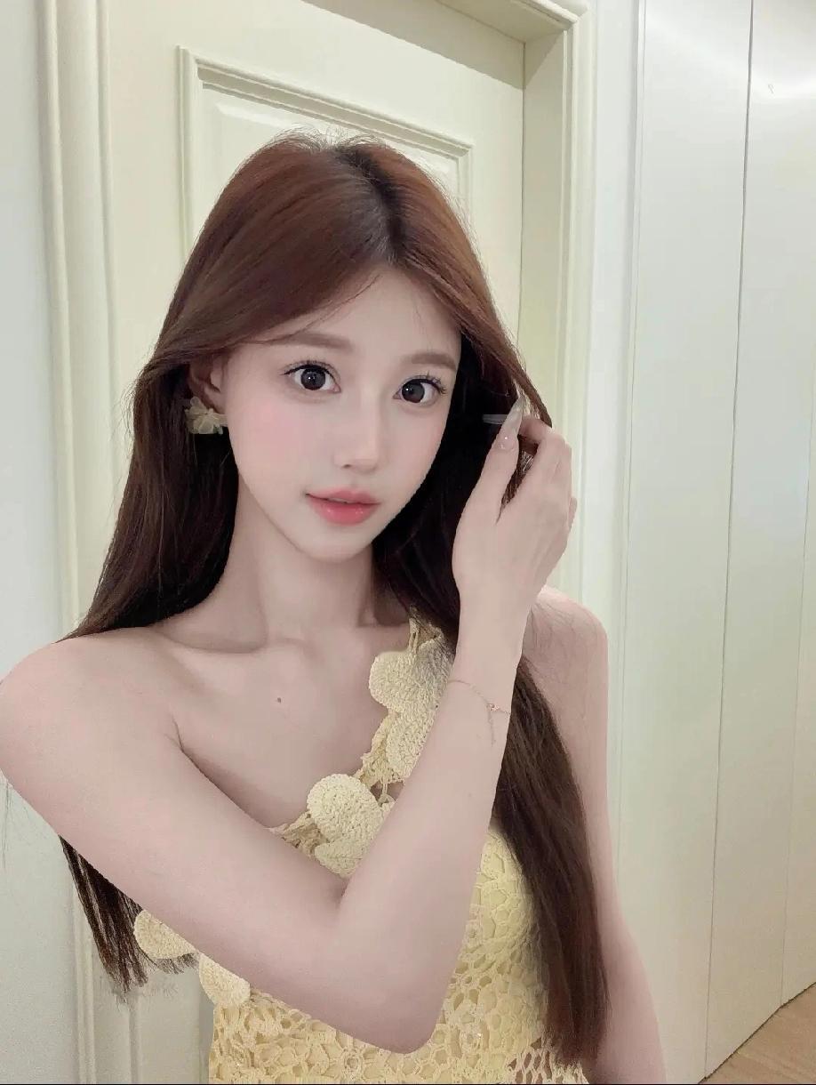 现在“美女”成了对女性的普遍称呼，不过真正能被称为美女的女孩，可不能只看这称呼。