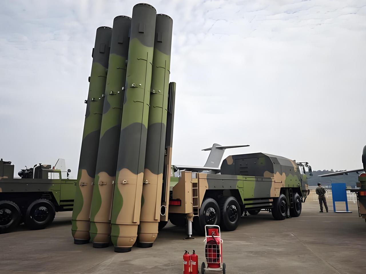 反导系统到底有没有用？这问题就像问“家里的防盗门有没有用”一样。
 
这玩意儿说