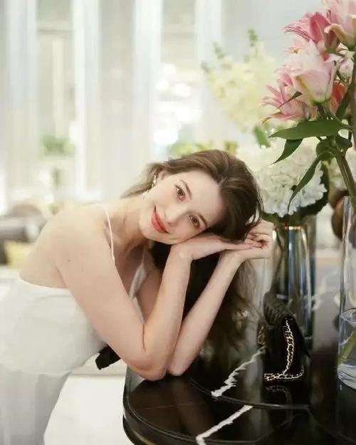 分享女神美图