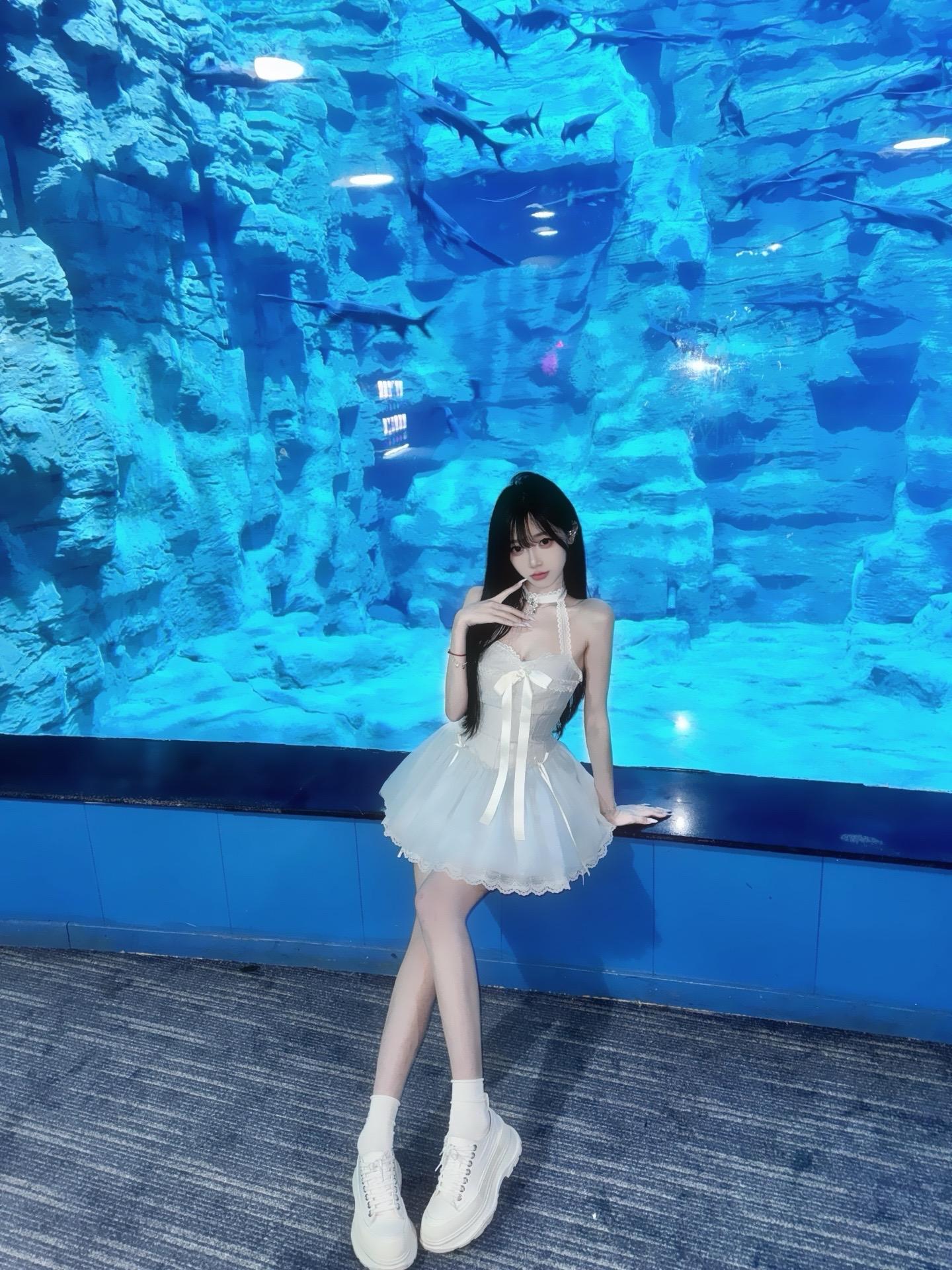 永远太远了 明天陪我吃饭吧。