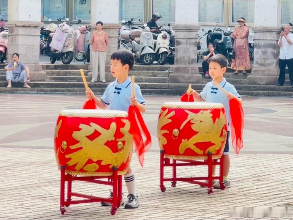 台州幼童以非遗为媒触摸传统文化龙舞翩翩、指尖传艺！椒江幼儿化身小小传承人，乐享非