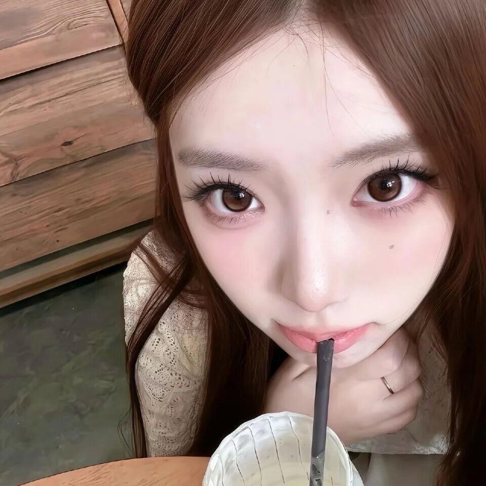 WeChat ｜氛围感女生头像  