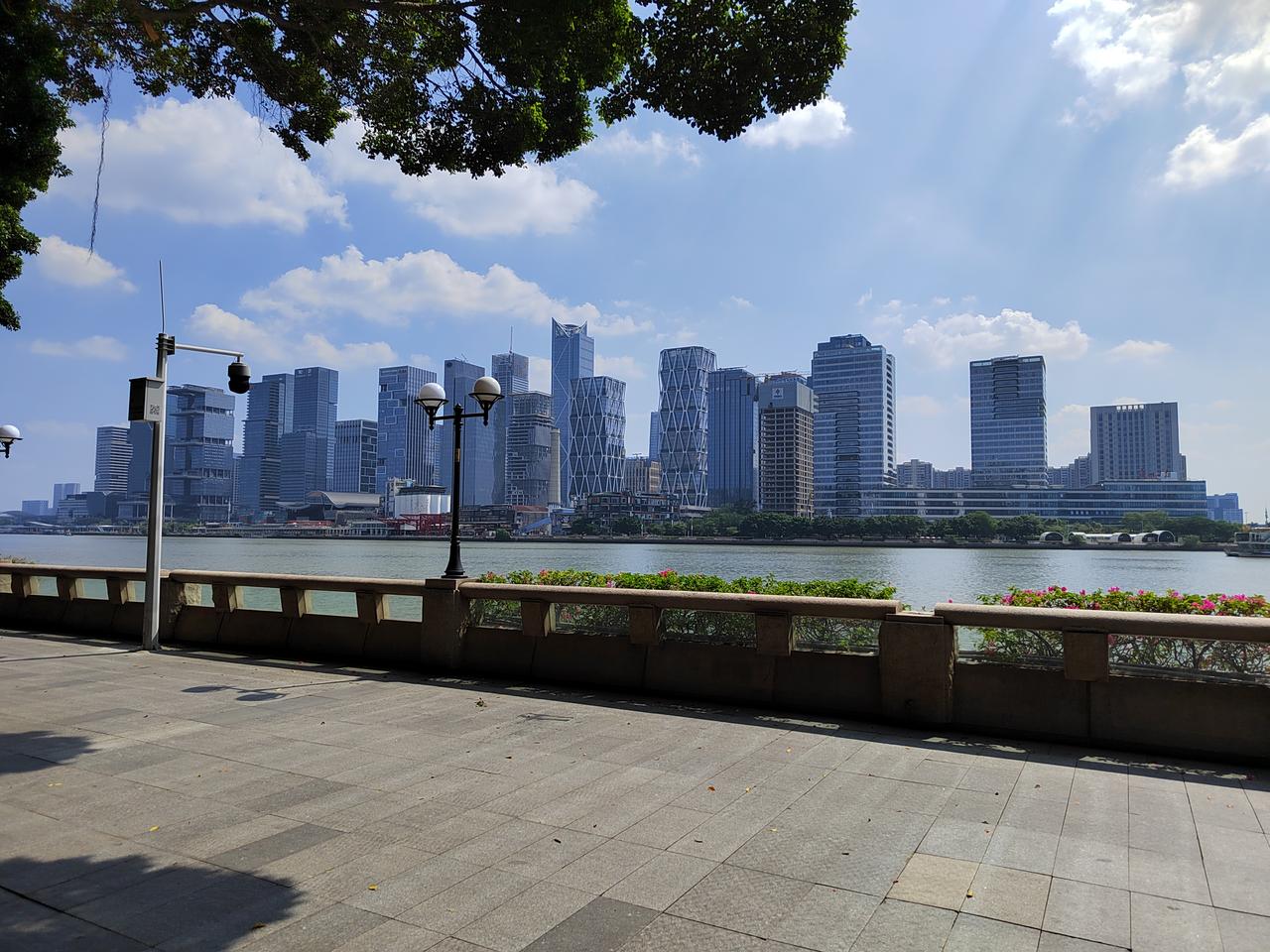 暴涨6.11%！工业金属突发大涨：地缘缓和+供应收缩+旺季需求，三重共振引爆行情