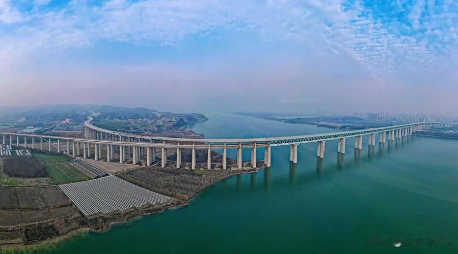 209黄河大桥路面要维修，运城至三门峡黄河公铁两用桥打折了。今年五一假期时候走过