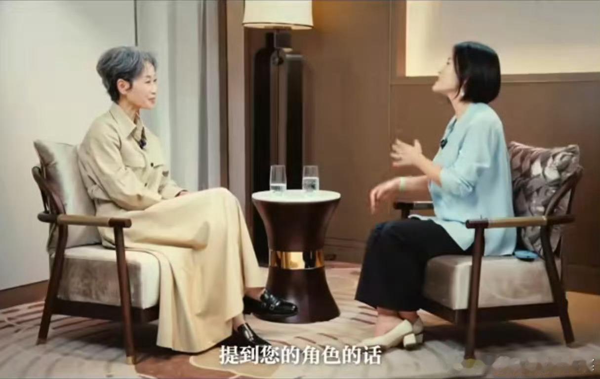 叶童谈和赵雅芝为何成为时代记忆叶童再谈赵雅芝，认为她是一个很优雅的人，是女性的典