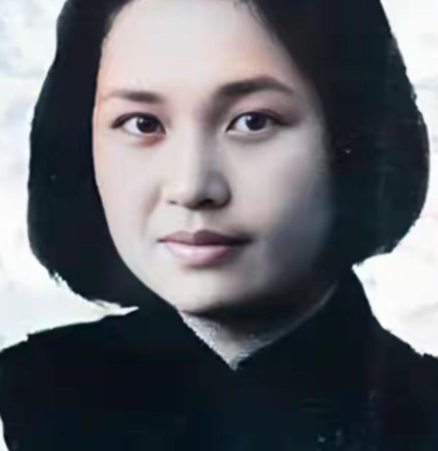 她新婚一周被叶剑英调走，从此杳无音讯，丈夫寻妻45年，才知真相......
 