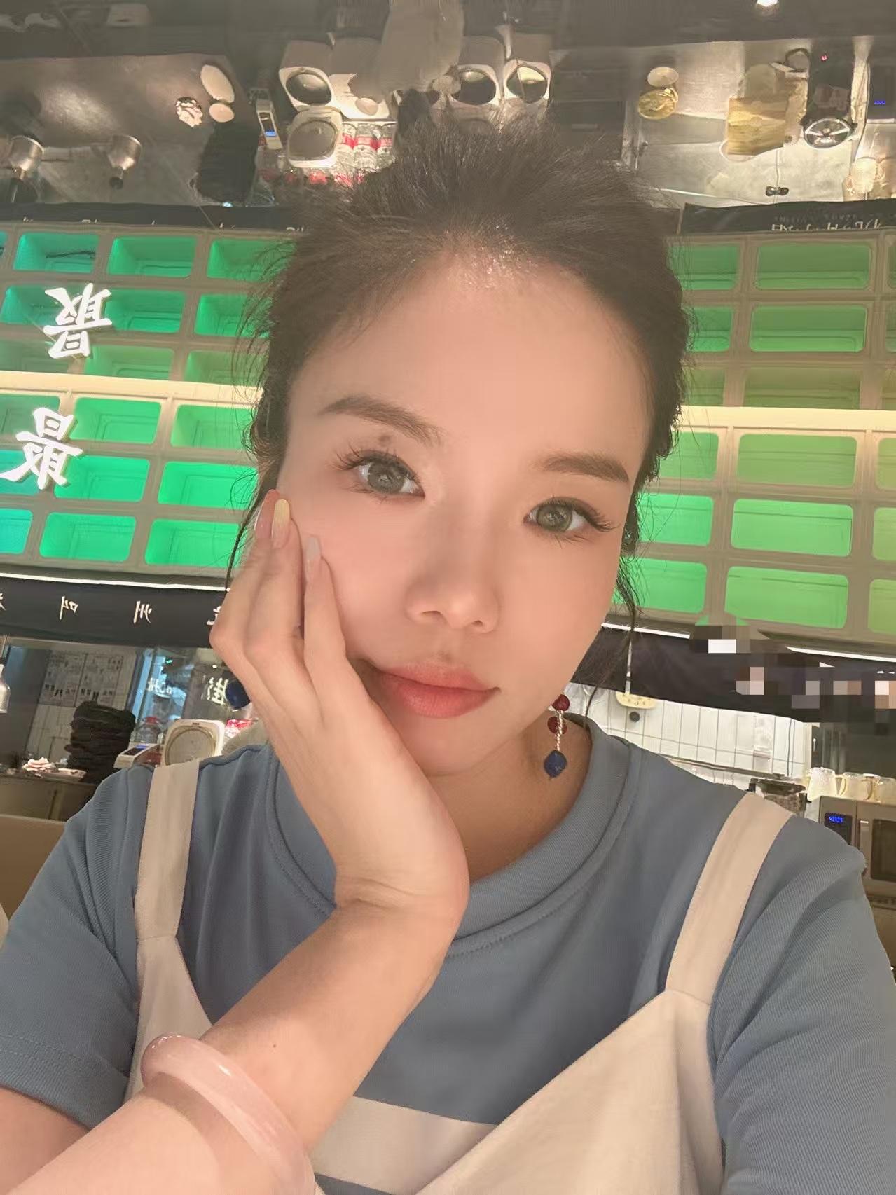 元气满满的一天，从美食开始！🍜👩‍🍳