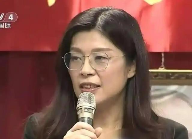 郑丽文已抵达上海，民进党威胁对她下黑手，解放军的警告相当直白。

4月7日中午，