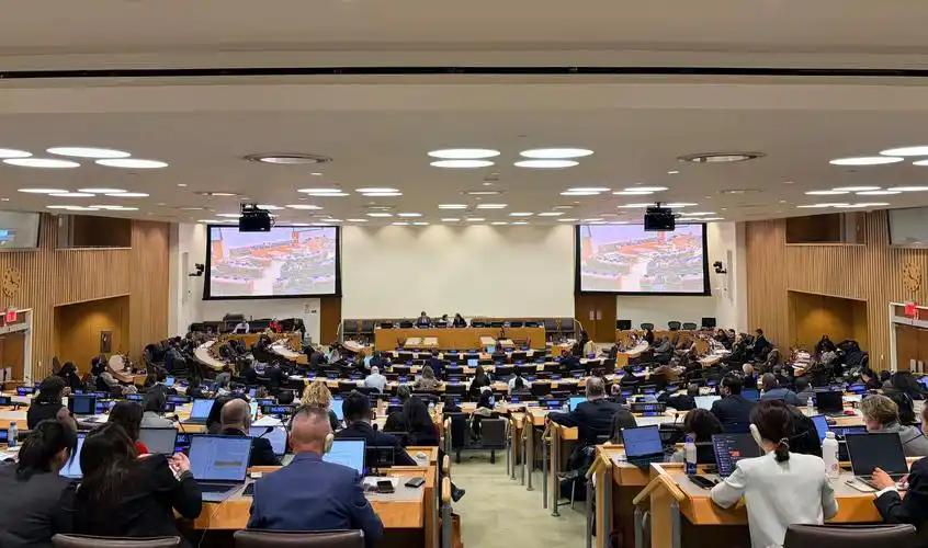 我的妈呀，伊朗这次是真的怒了，去联合国告了美国一状，还向五国开出了赔偿账单！4月