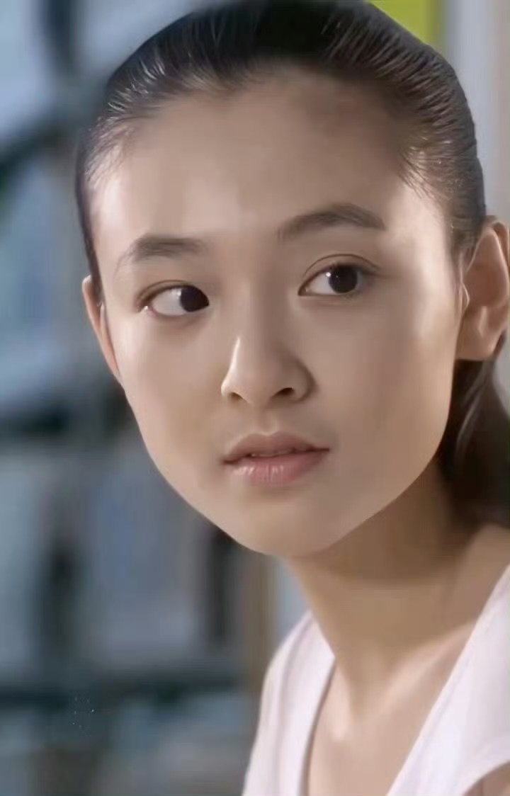 吴倩凭少量戏份意外走红吴倩意外走红吴倩演的少年时期赵默笙，很火的 