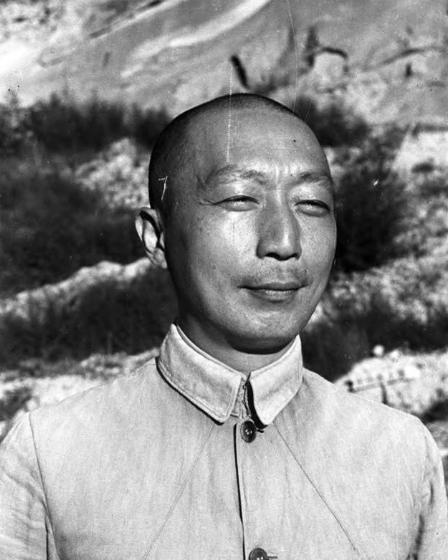 建国前后四位元帅担任大都市市长，其余六位元帅又各自去了哪里？
1950年早春，北