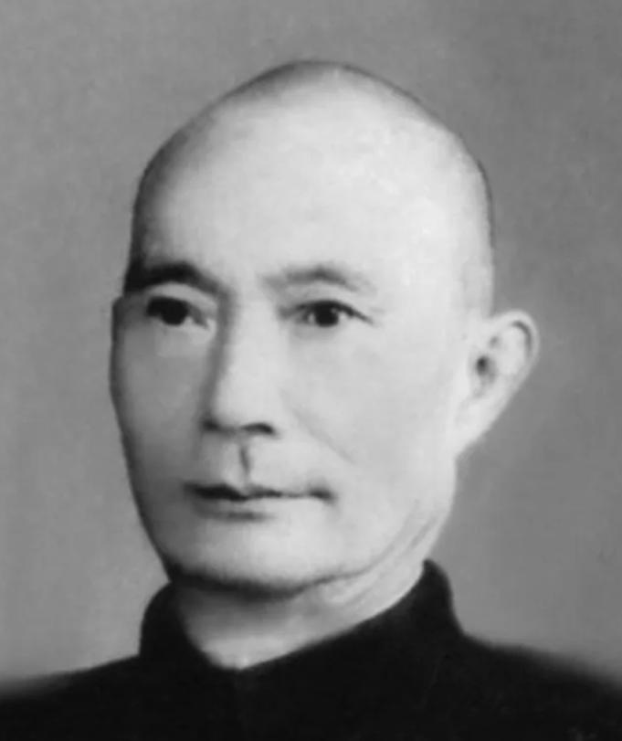 1950年，36军军长刘万春赴京开会，满心以为要升官，刚下北京站就被捕！聂荣臻签