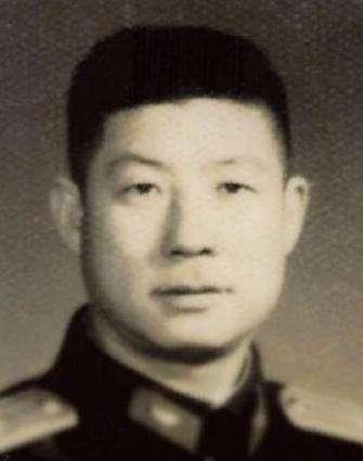 1965年，飞行员高长吉竟不顾伟人的禁令，直接击落越界挑衅的敌机，谁料，这竟让空