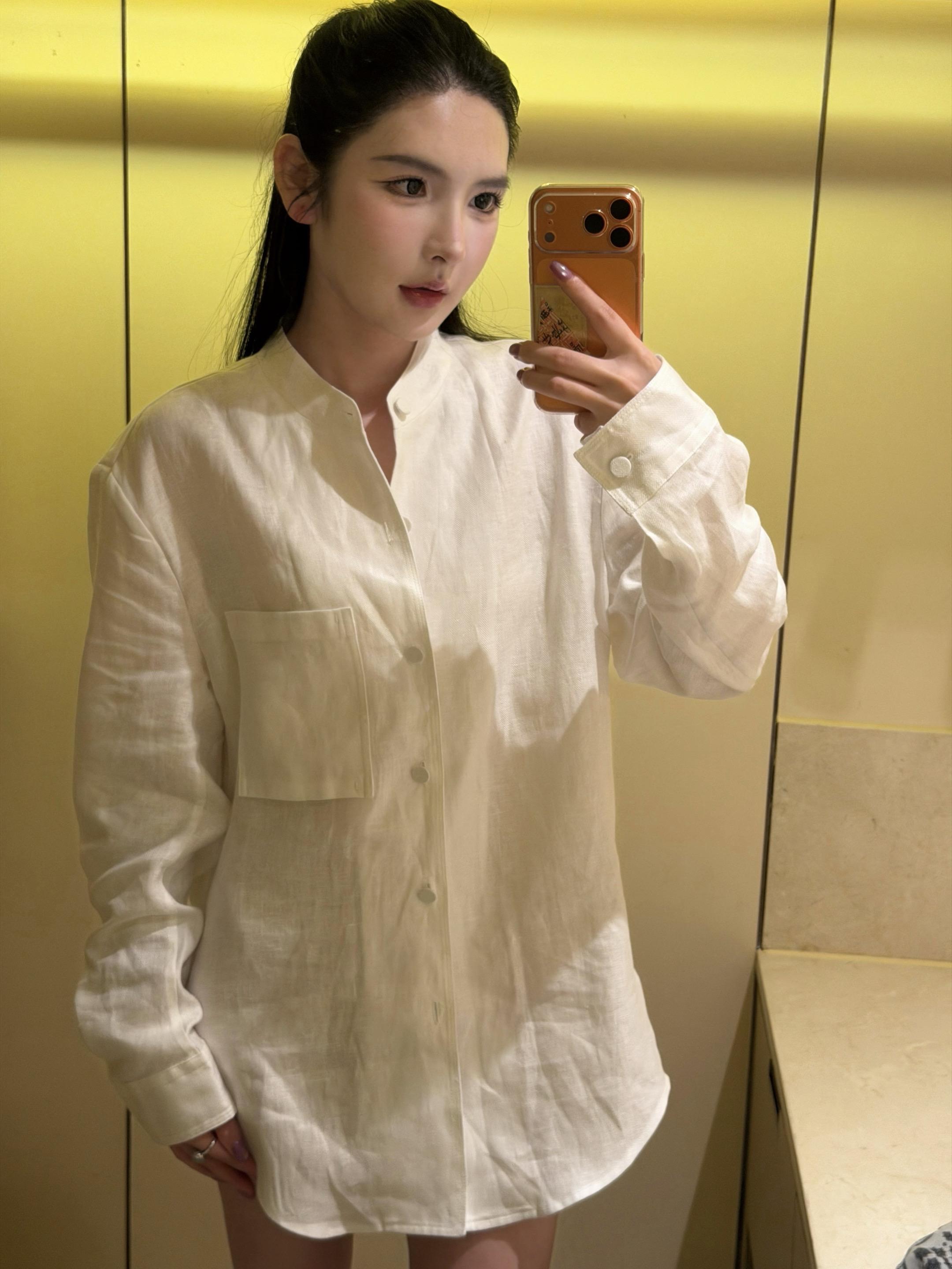 这女人怎么又正经又性感的