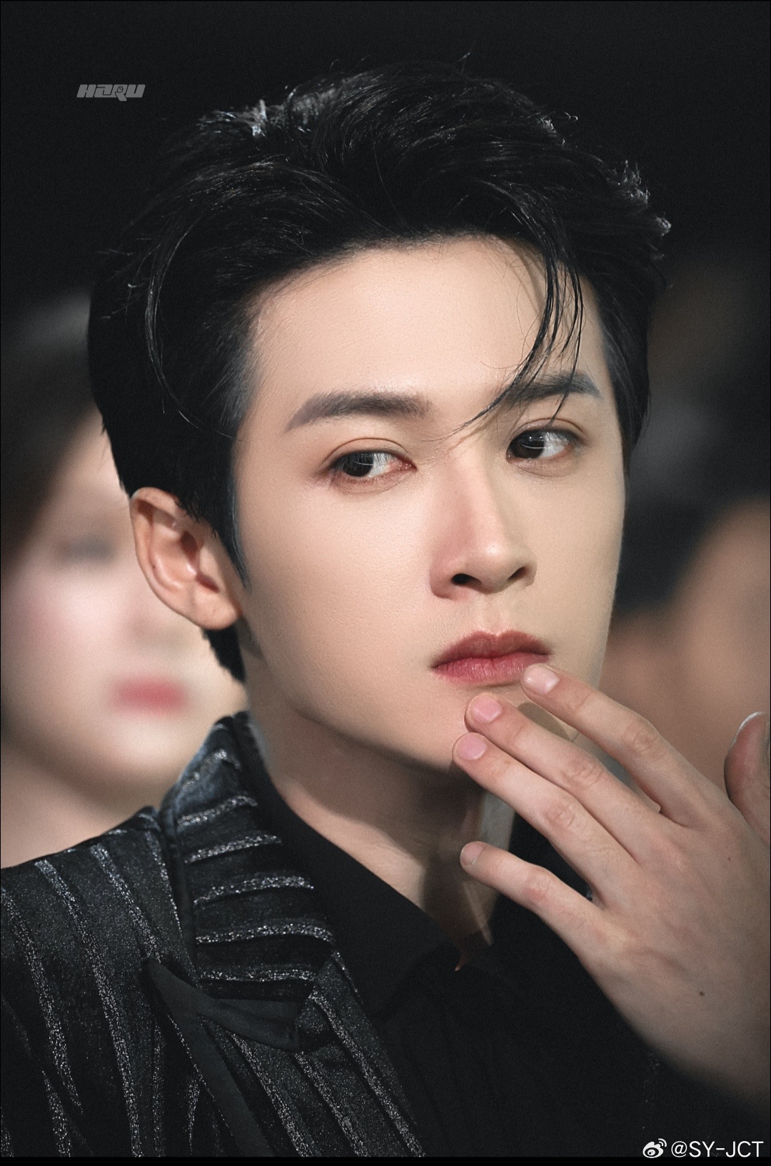 从未想过用漂亮形容男人檀健次    在没认识檀健次之前，从未想过用漂亮来形容男人