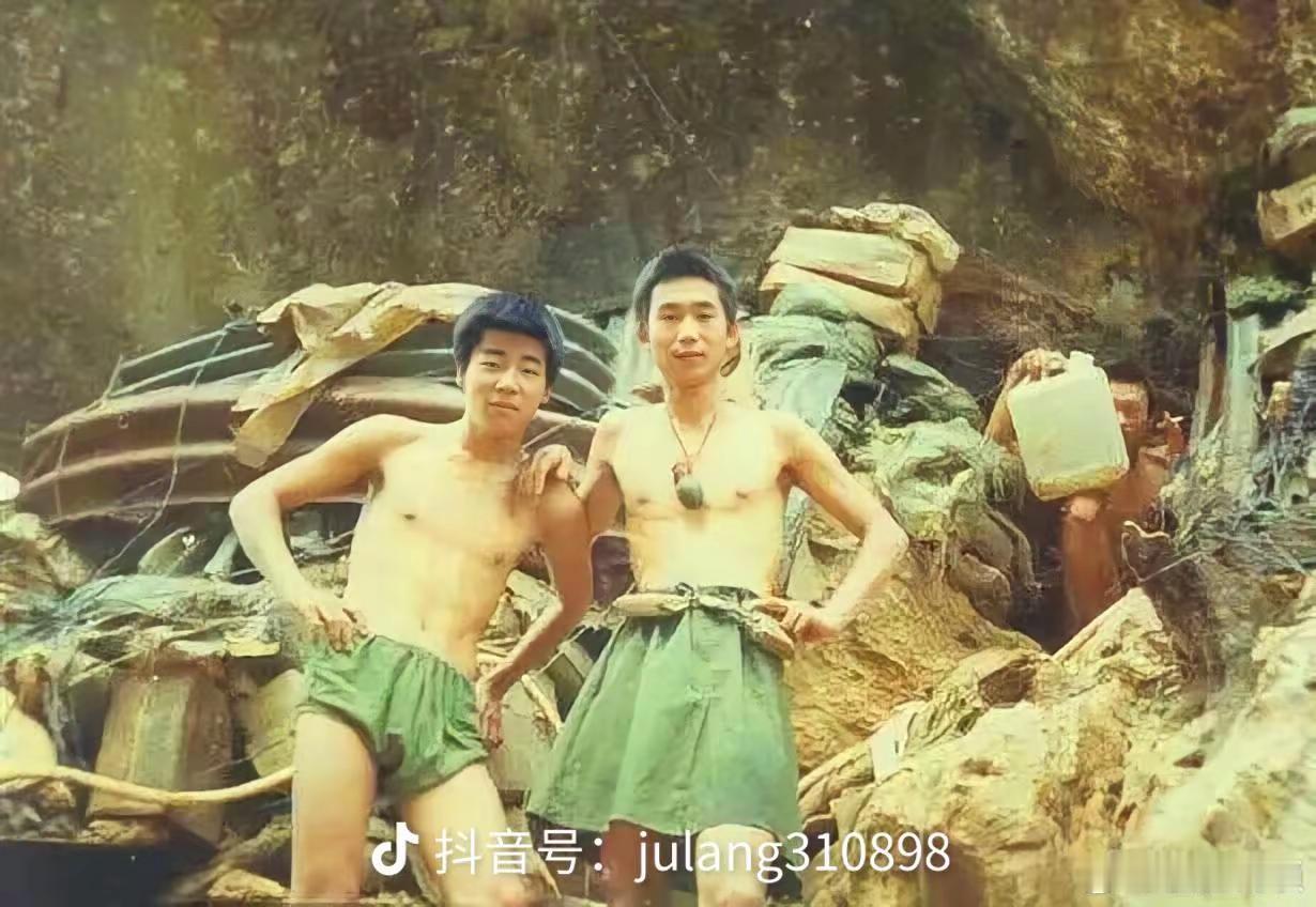 艰苦的八十年代的最可爱的老山军人，