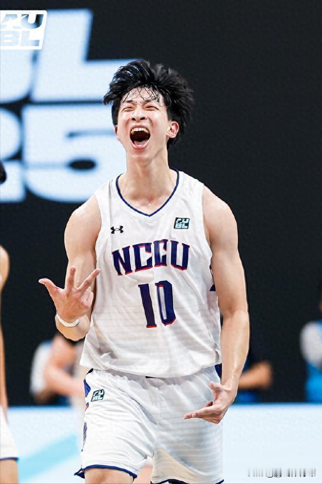 石奎放弃CBA选秀，四川有意出售状元签，两支球队有意报价。

2025-2026