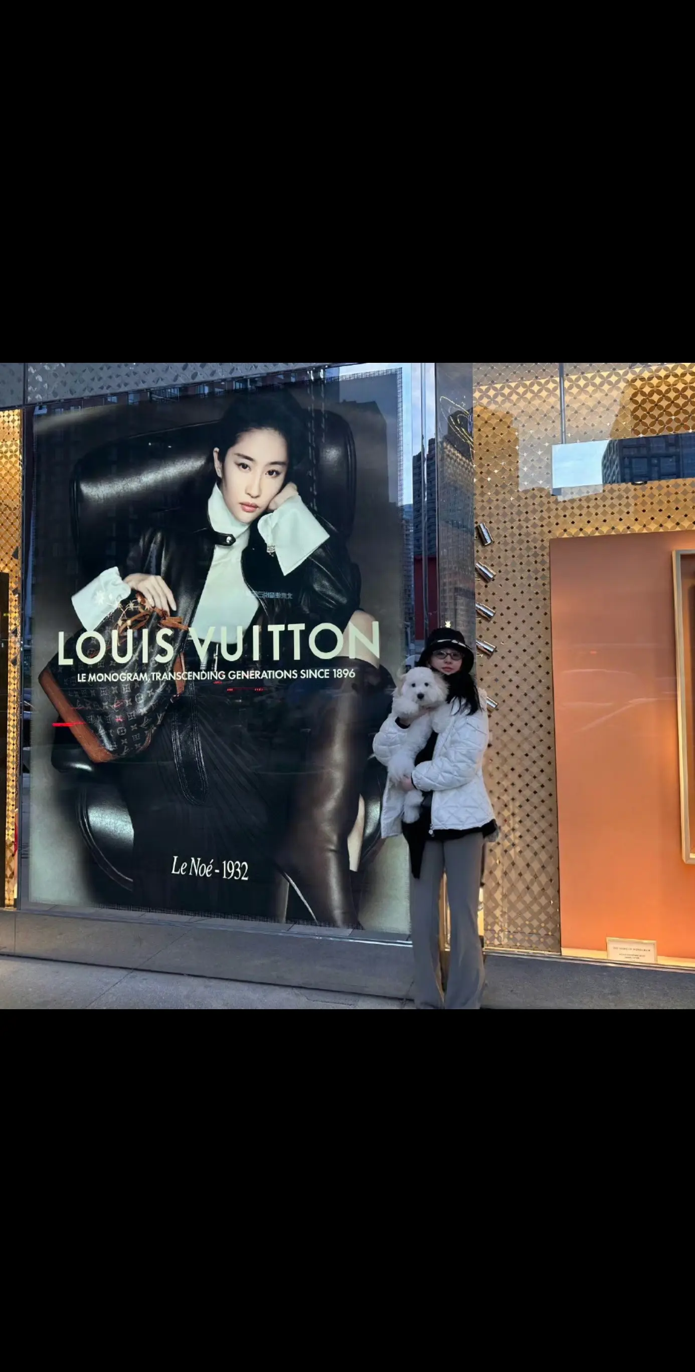 刘亦菲IG更新打卡lv地广～