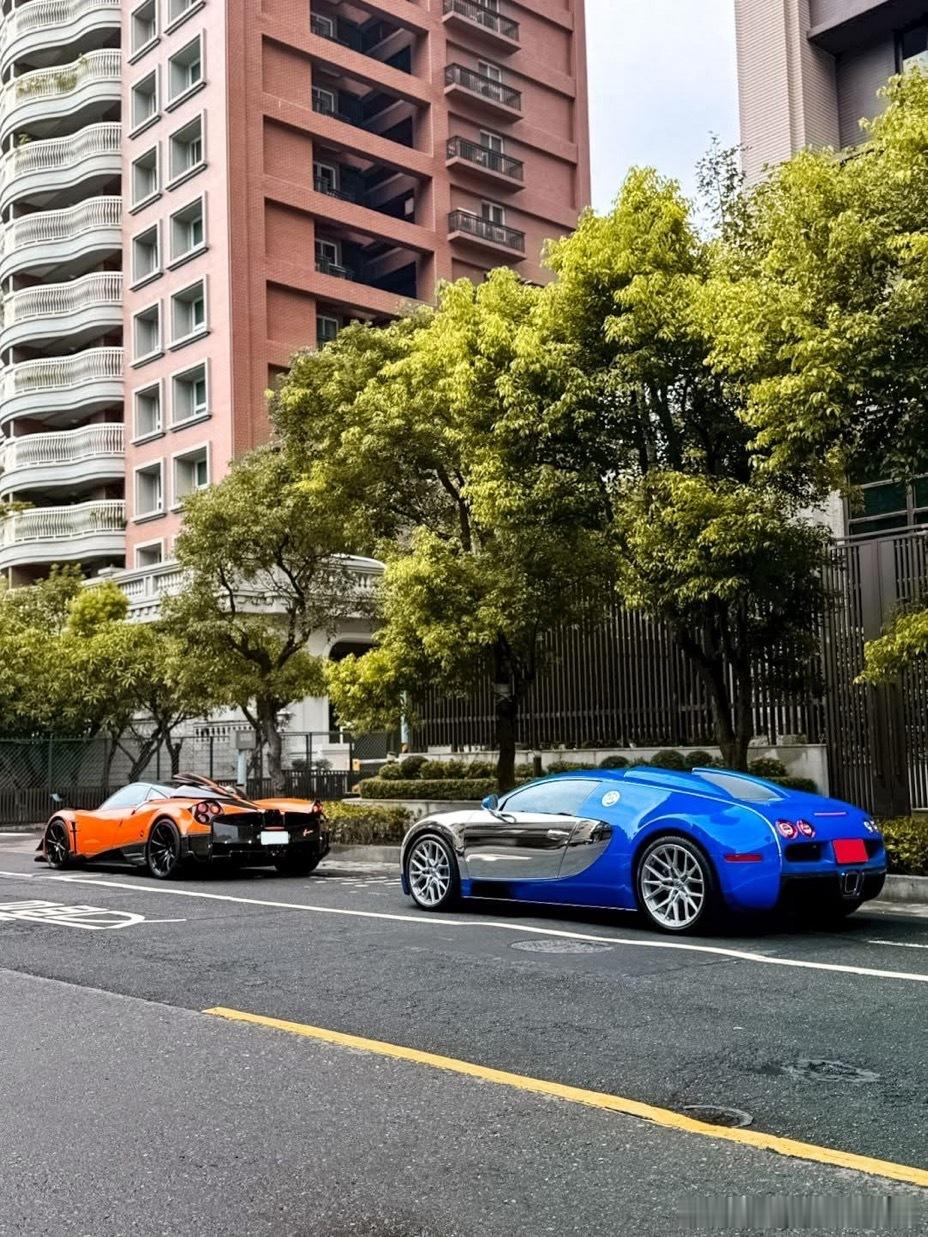 將軍大哥的兩部神車難得同時上路