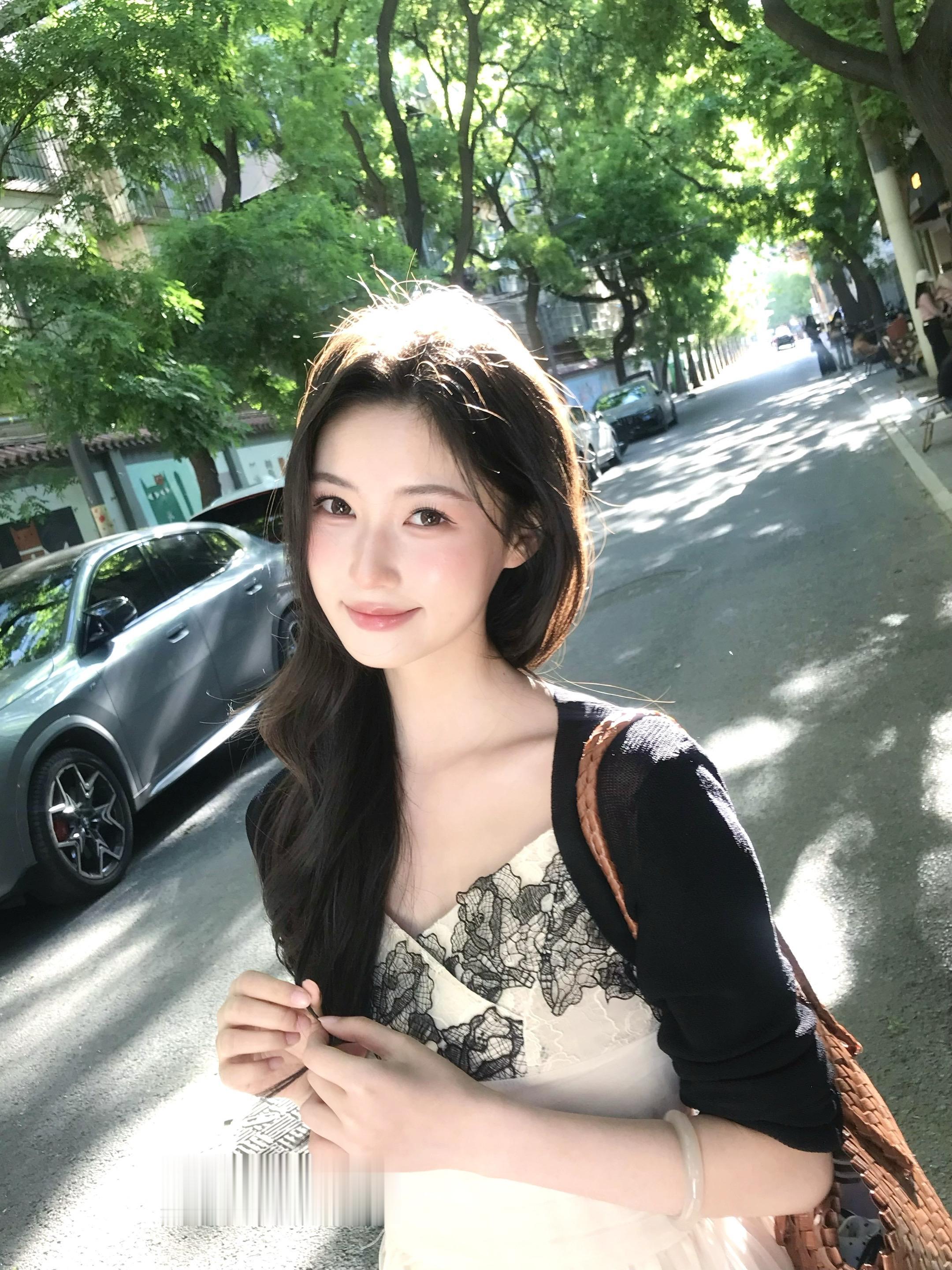 你是否会想起当初我们互相看向对方眉眼带笑的日子