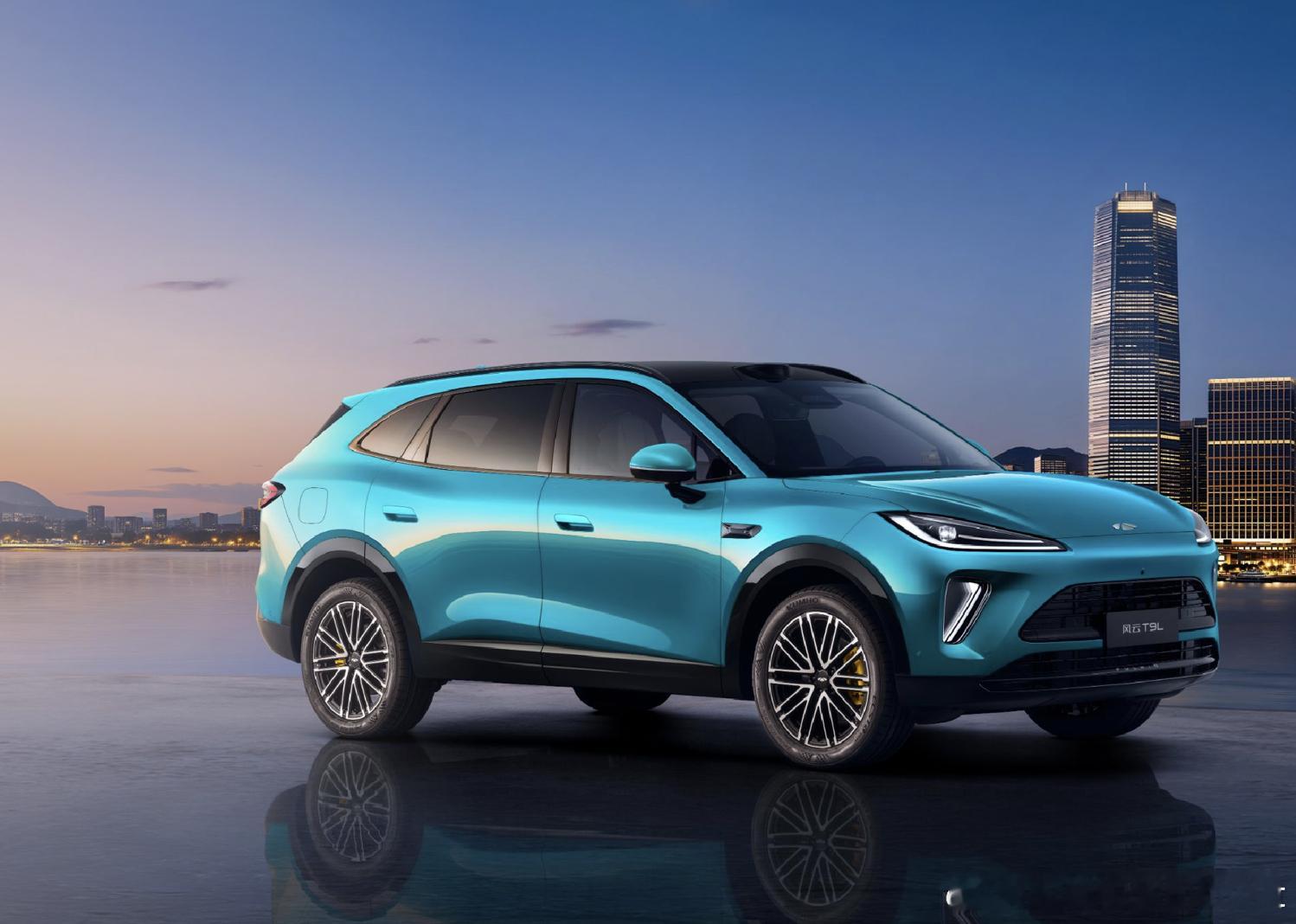 奇瑞风云T9L正式上市，有以下亮点：1、售价区间为12.99-18.69万元，置