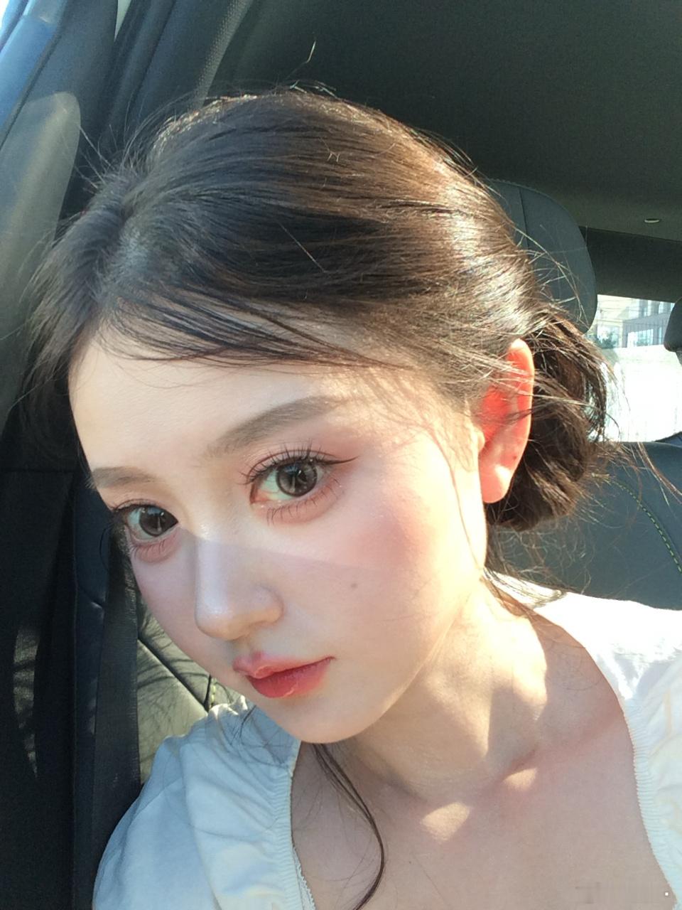 在用nars超方瓶之前我简直是在乱画 