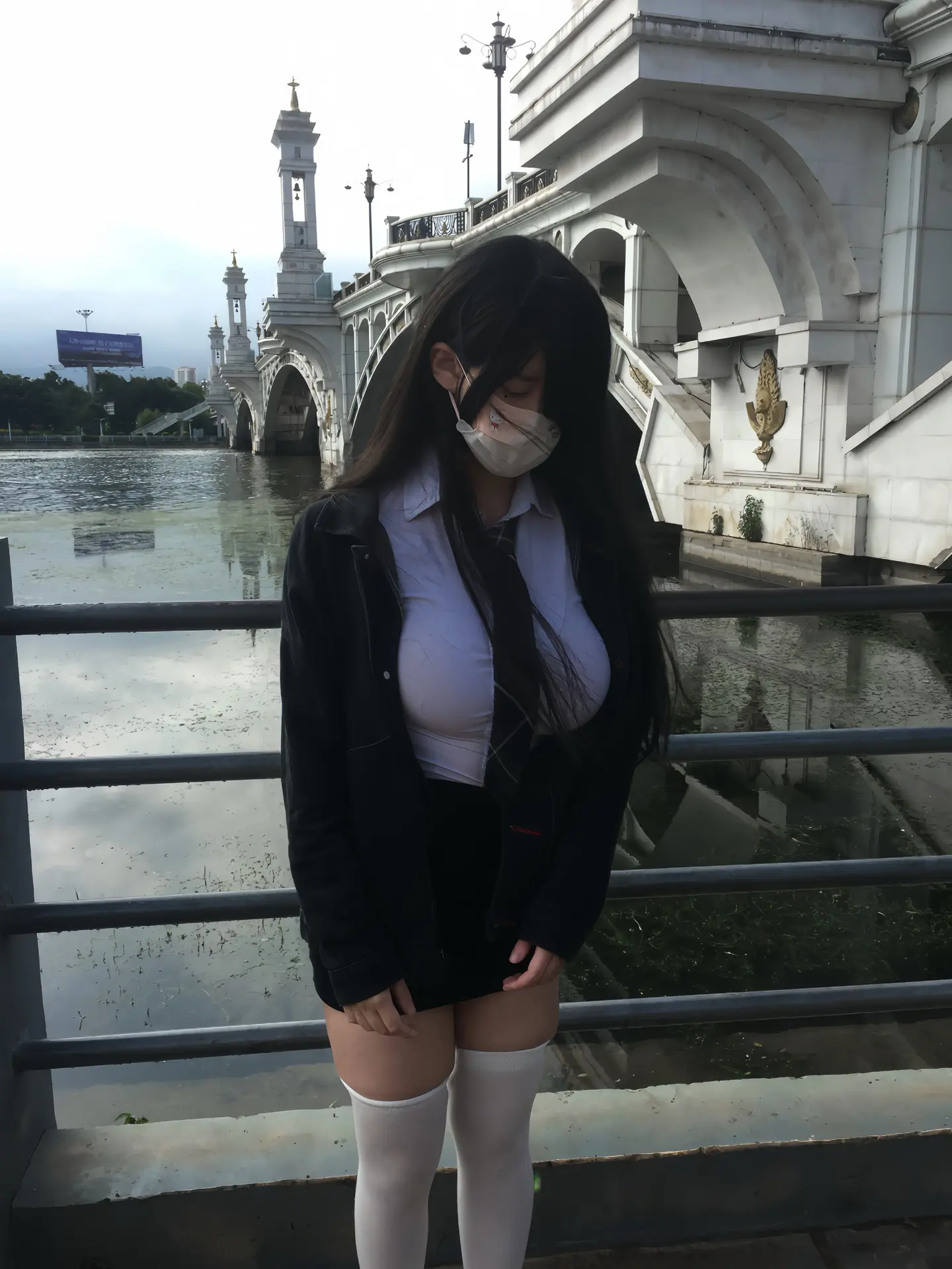 幸福不需要条件 你在我身边我就很开心