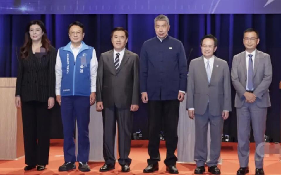 国民党主席政见会这开场就透着“敷衍”！原定8场砍到只剩3场，首场台中场还只让候选