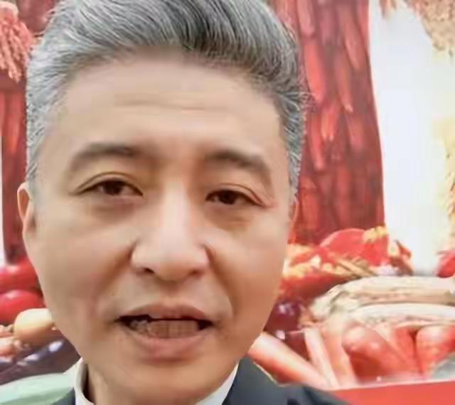 一句脏话，竟然葬送了周炜22年的努力？这话听起来像是一记重锤，击碎了无数人的梦想