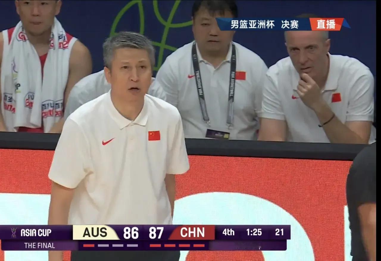中国男篮：没有任何遗憾！

当男篮亚洲杯决赛终场哨声响起的那一秒，主教练郭士强没