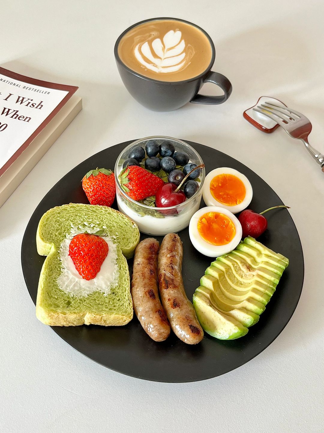 元气早餐|开心果蘑菇头吐司🍞酸奶杯☕拿铁
