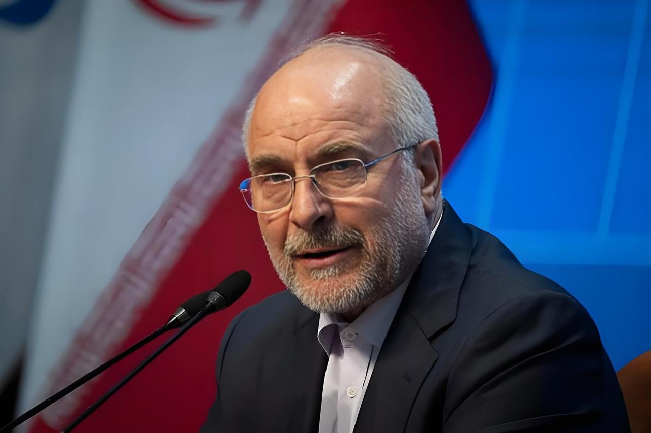 虽然哈梅内伊死了，但我们并没有看到更强硬的人出现和更猛烈的报复行动，伊朗仍然像无