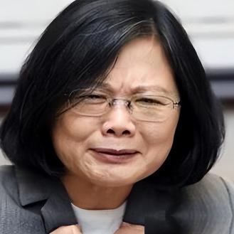 关于台湾省以后不要说收复了，也不要说回归了。因为根据我们的法律要求，我们1945