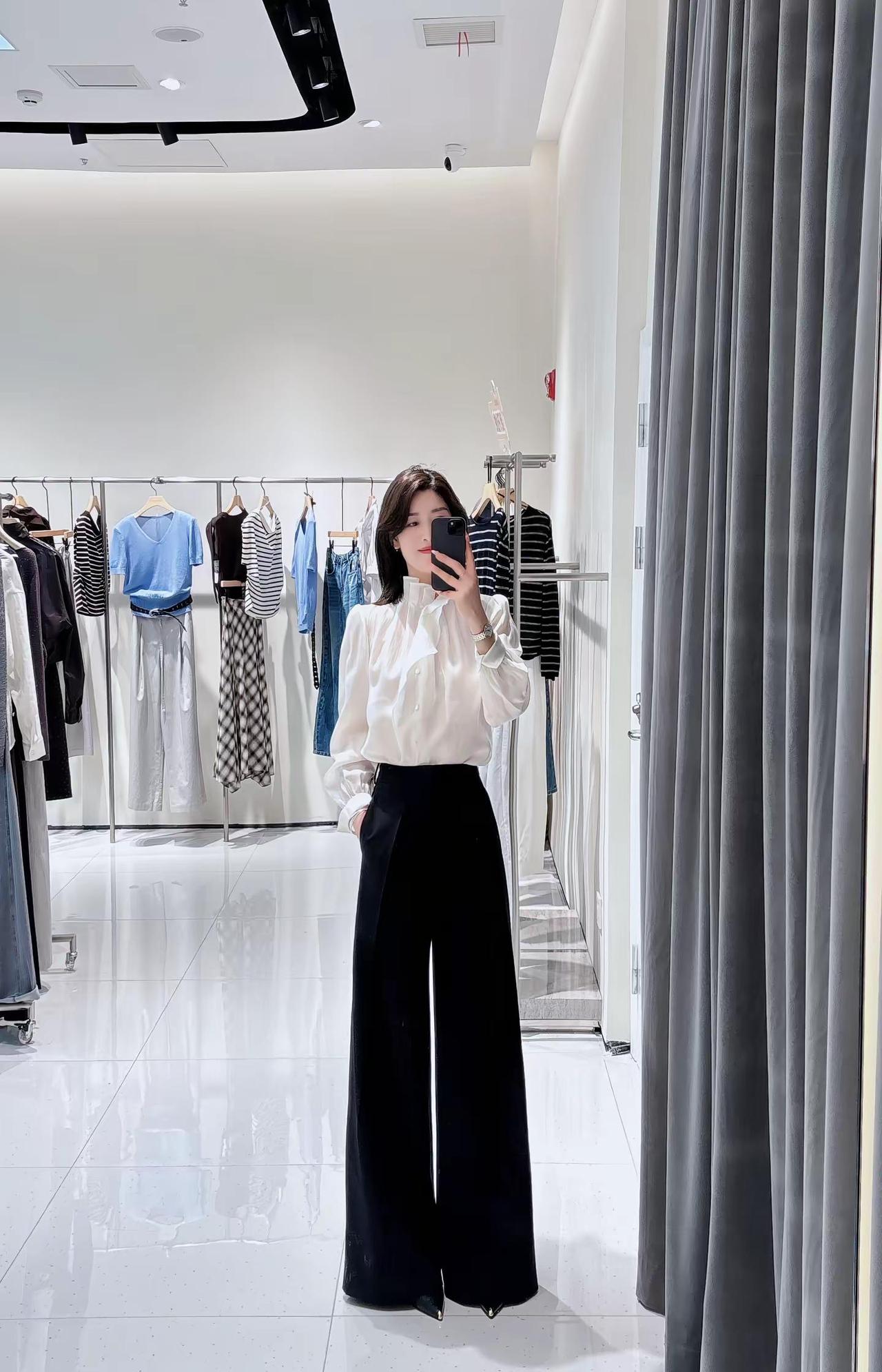 今日穿搭look 穿搭 小个子穿搭 对镜拍 上热搜