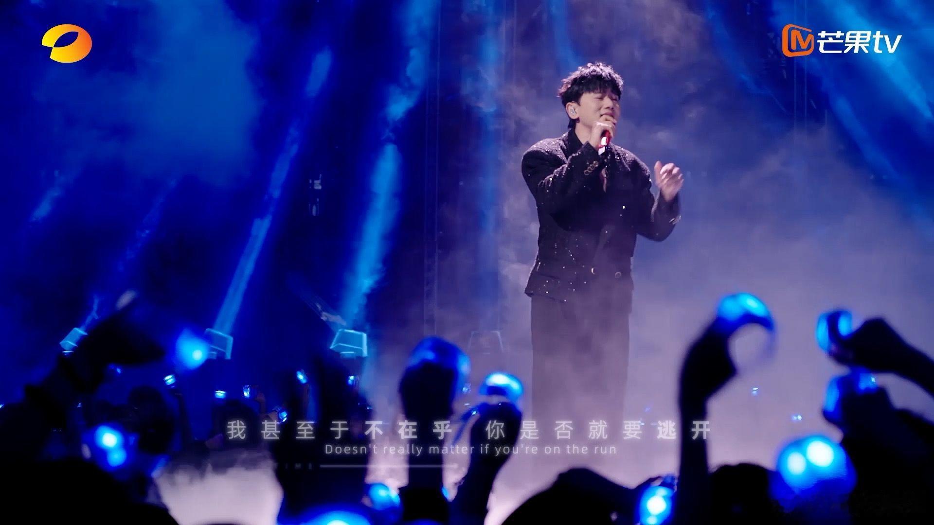 #张杰AsLongAsYouLoveMe# 没有听过在#时光音乐会# 演唱的《A