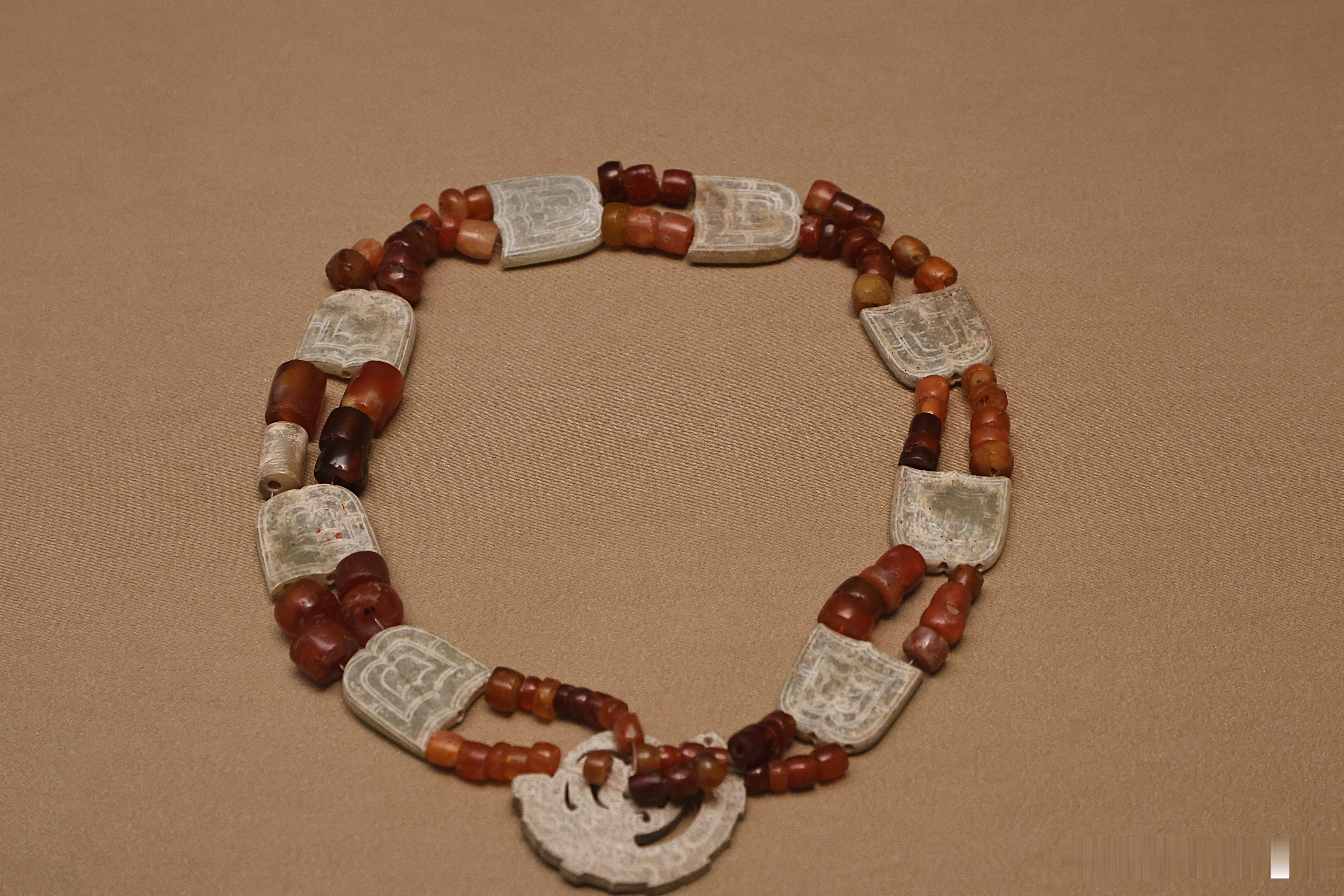 我的2026 【中国之中-中原古代文明精粹】玉佩及玛瑙珠组合项饰西周公元前104