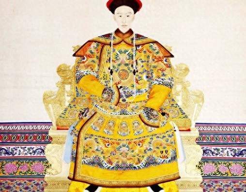 康熙大帝：8岁登基，69岁驾崩，他凭什么被称为“千古一帝”？