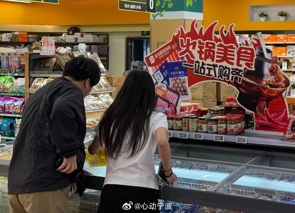 宁波清明美食火爆舌尖上的春天太香了 2026年清明假期，宁波餐饮消费火热，春令美