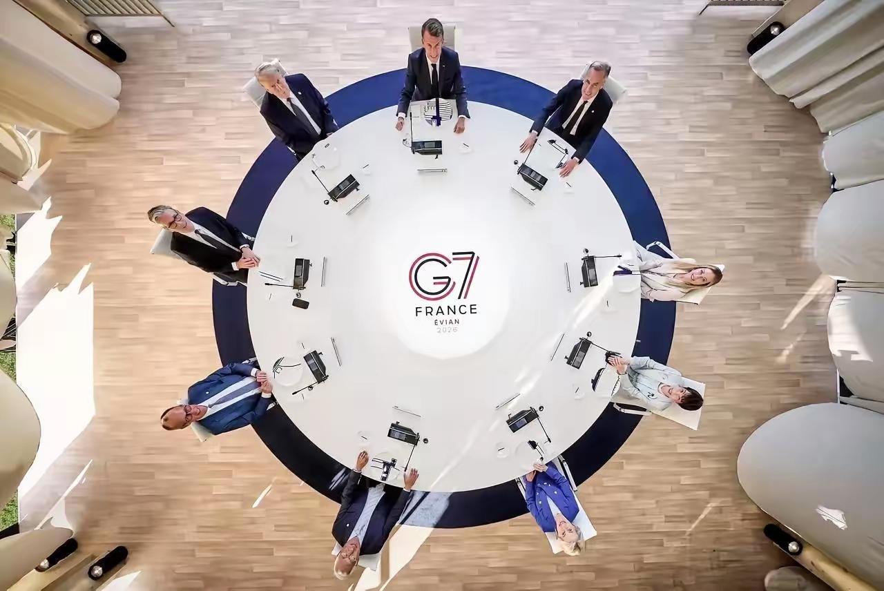 G7开会，仰天长叹！更像是个九点闹钟，走向没落的时钟！