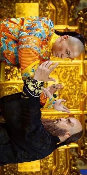 1665年，11岁的康熙娶了年仅12岁的赫舍里氏，不料，洞房时已经等不及的赫舍里
