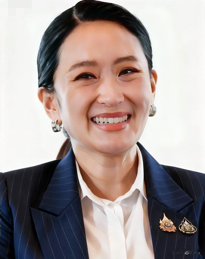 新闻 ！ 快报
泰国 反 悔 了  ！

11月10日，泰柬边境四色菊府发生地雷