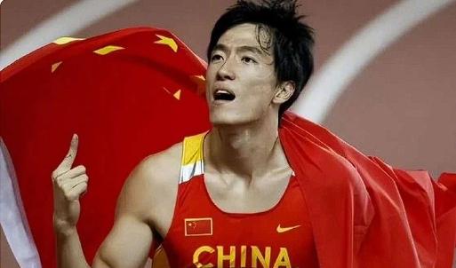 刘翔这事儿，你如果是一名普通的运动员，人家体育局买断或安置你当教练上班，确实没话