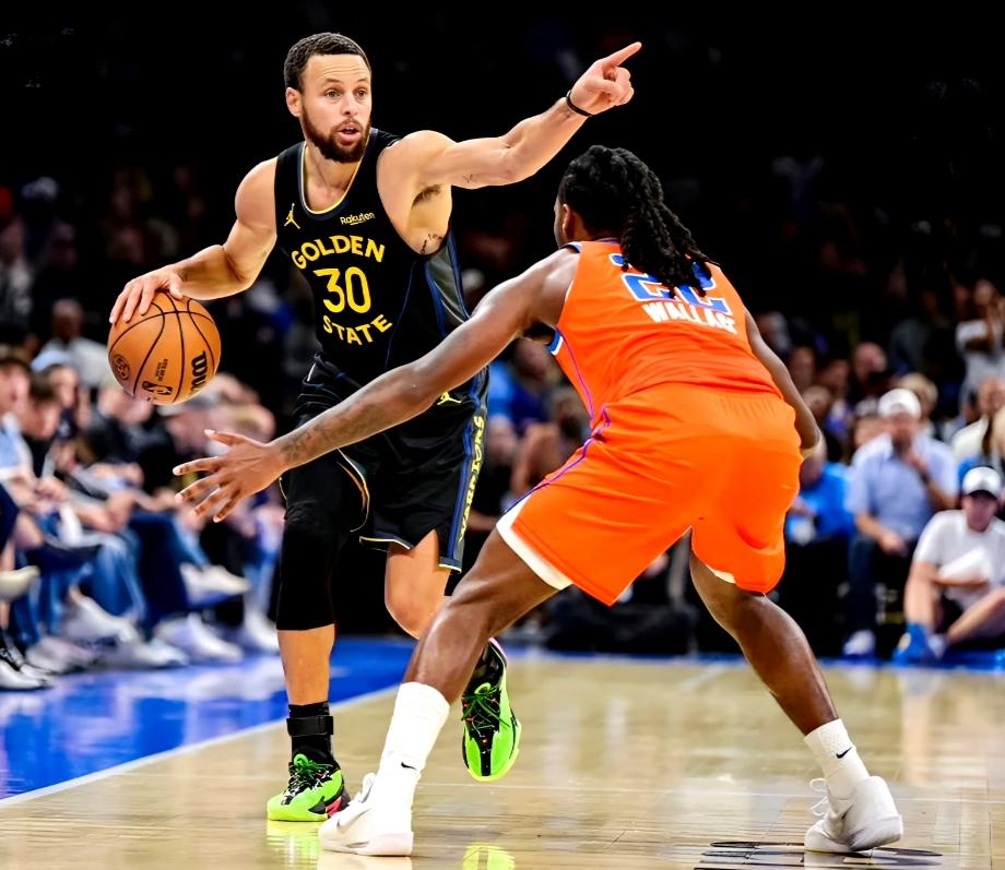 一触即溃！勇士这阵容真没有存续的必要了，早解散早重建

库里休息了一个多星期回来